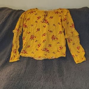 Wallflower Size Medium Shirt